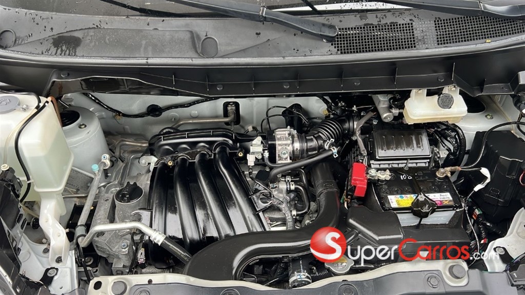 2020 Nissan NV 200 — foto 7 / 8
