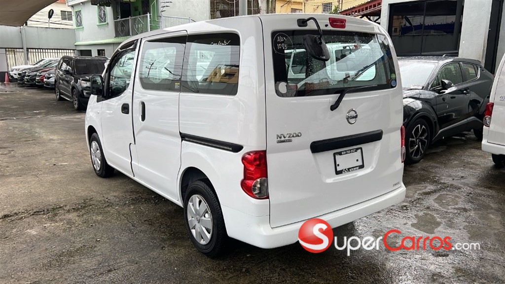 2020 Nissan NV 200 — foto 8 / 8
