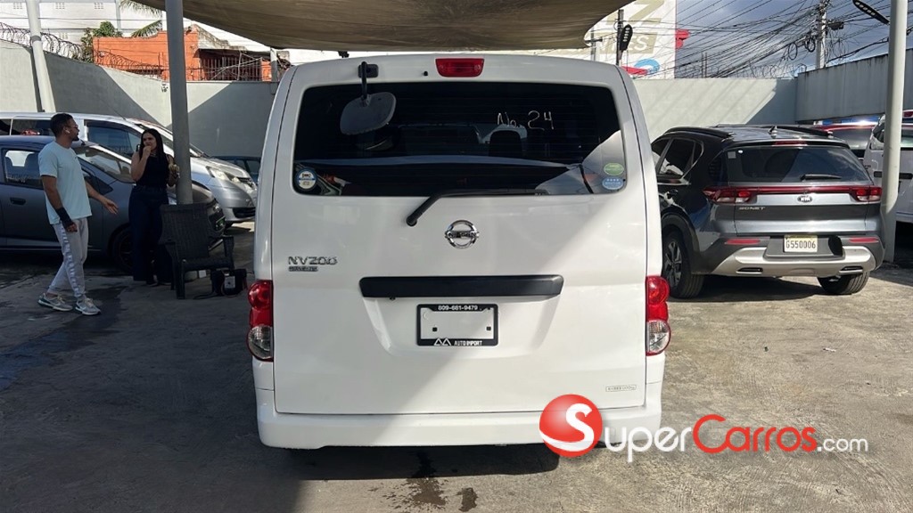 2020 Nissan NV 200 — foto 3 / 9