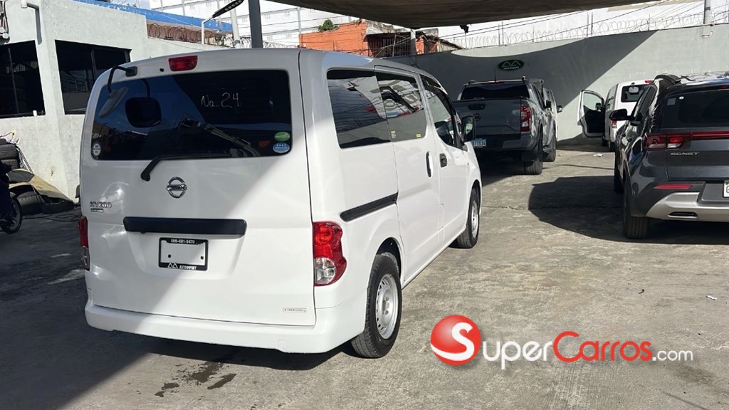 2020 Nissan NV 200 — foto 5 / 9