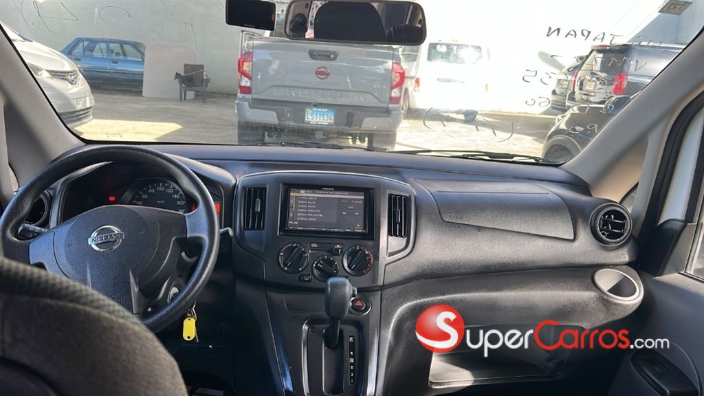 2020 Nissan NV 200 — foto 7 / 9