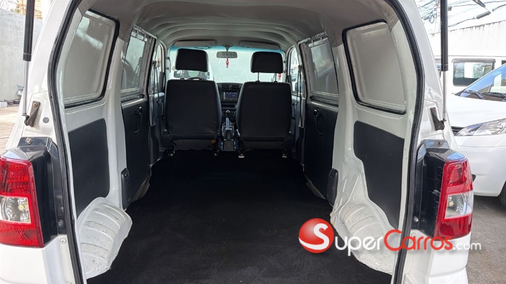 2017 Suzuki APV — foto 5 / 8