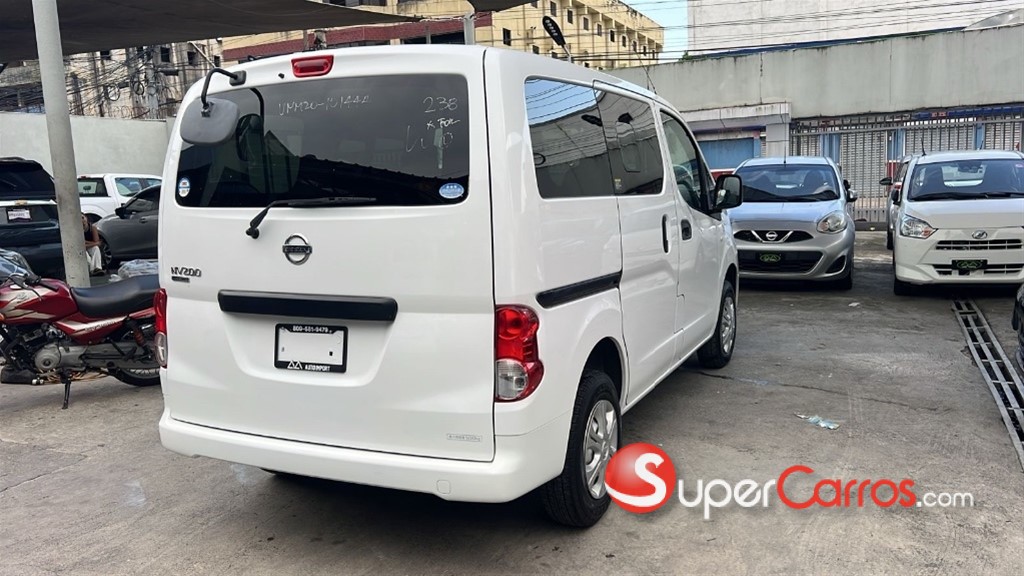 2020 Nissan NV 200 — foto 6 / 9