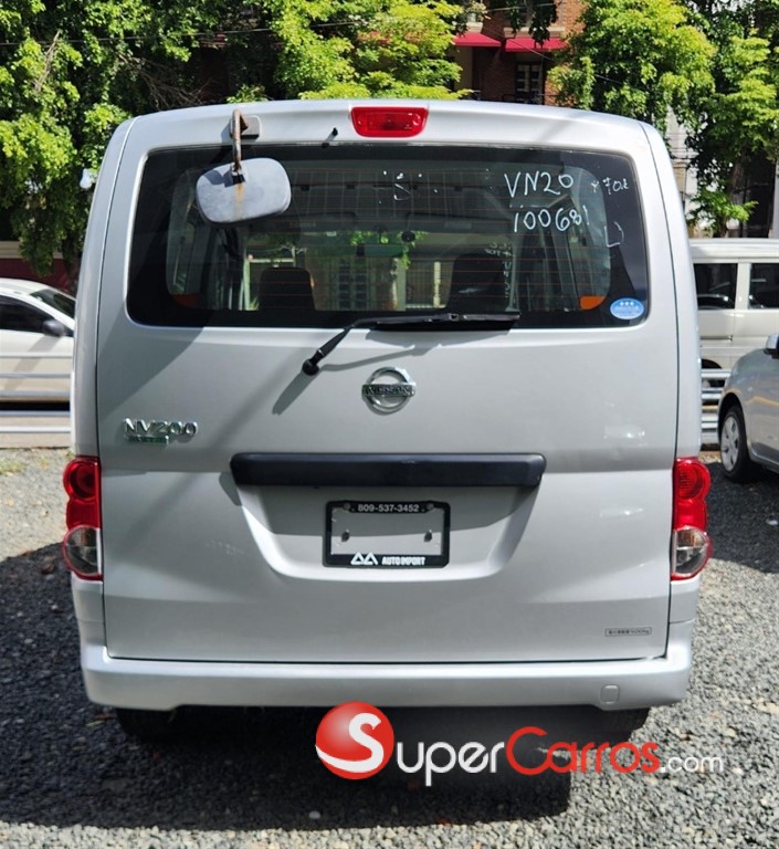 2020 Nissan NV 200 — foto 6 / 9