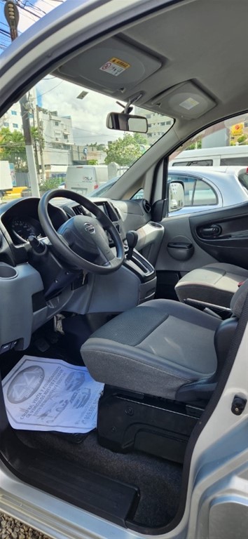 2020 Nissan NV 200 — foto 8 / 9