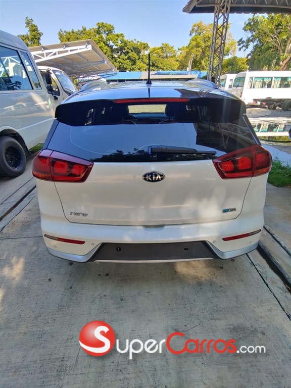 2018 Kia Niro — foto 8 / 12