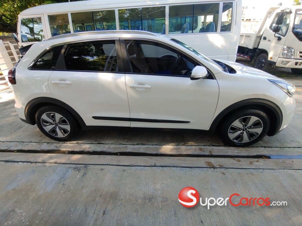 2018 Kia Niro — foto 12 / 12