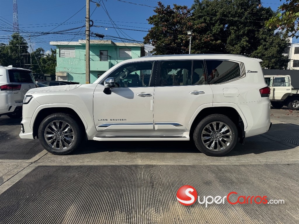 2027 Toyota Land Cruiser 70 ANIVERSARIO — foto 8 / 11