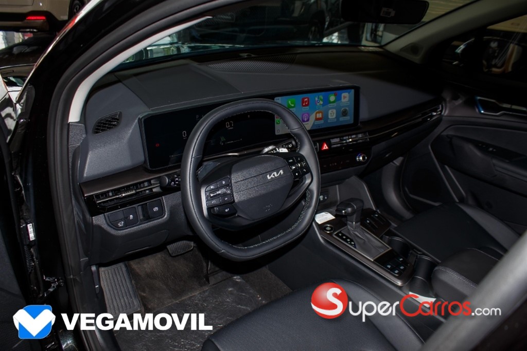 2027 Kia Sportage Luxury — foto 10 / 12