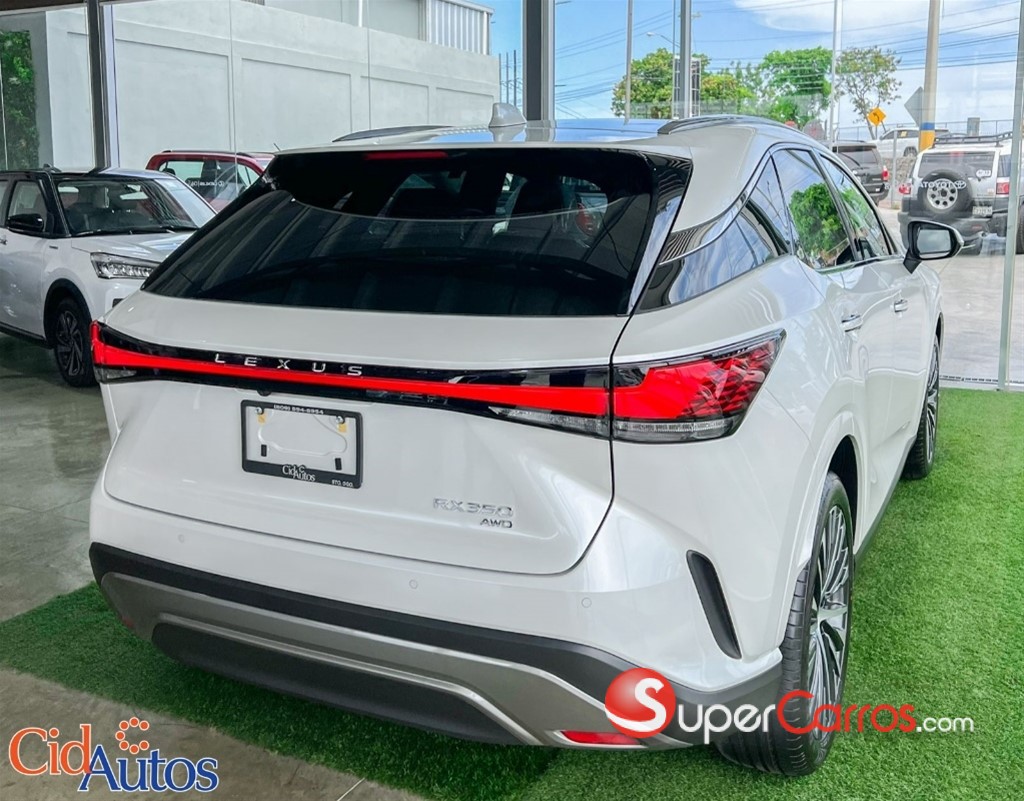 2027 Lexus RX 350 — foto 10 / 11