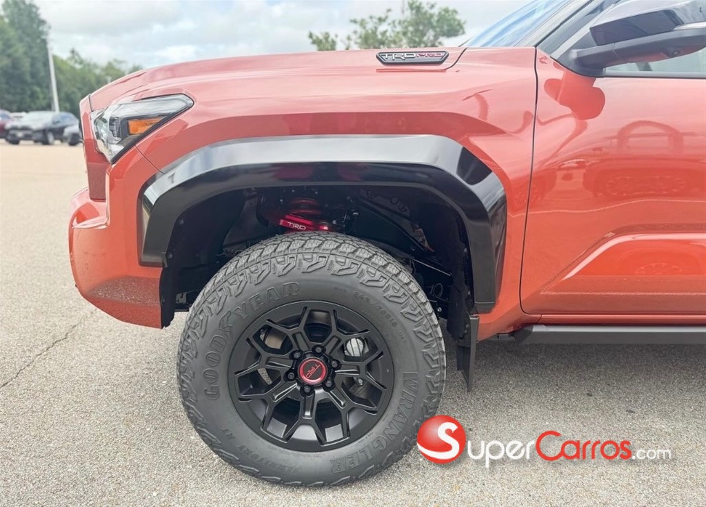 2024 Toyota Tacoma TRD PRO — foto 3 / 12