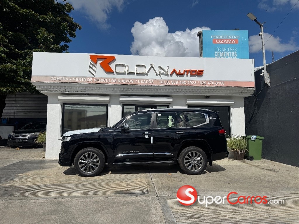 2027 Toyota Land Cruiser 70 ANIVERSARIO — foto 2 / 11