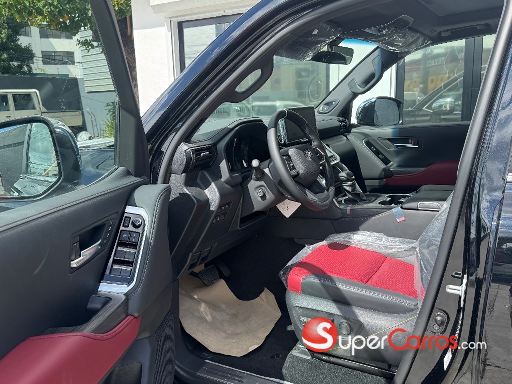 2027 Toyota Land Cruiser 70 ANIVERSARIO — foto 7 / 11