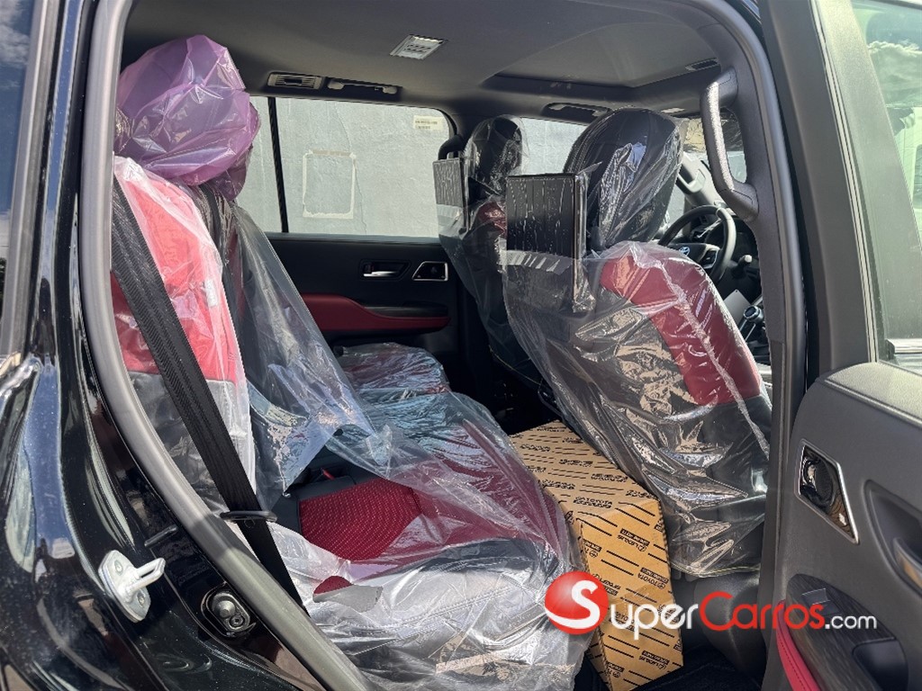 2027 Toyota Land Cruiser 70 ANIVERSARIO — foto 10 / 11