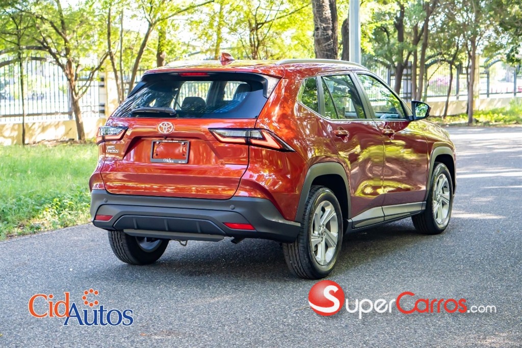 2027 Toyota Yaris Cross Full — foto 3 / 12