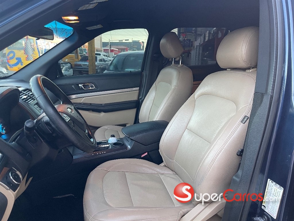 2016 Ford Explorer XL — foto 7 / 12