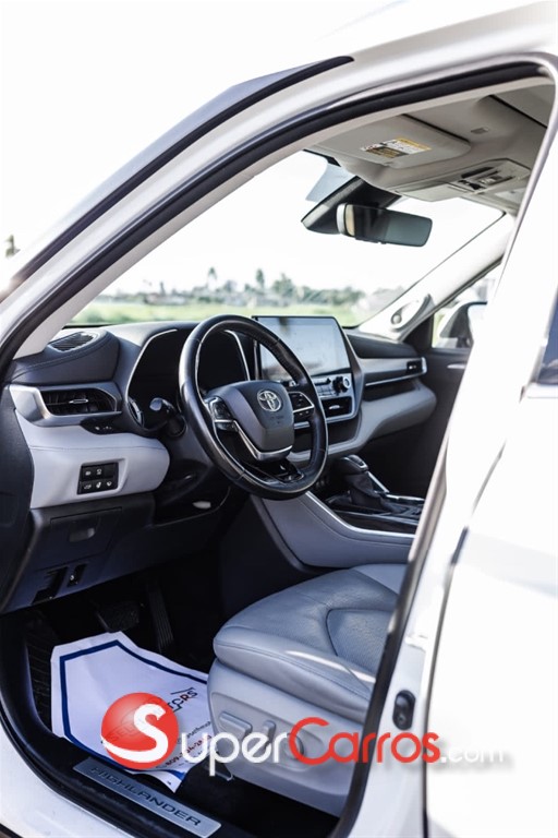 2020 Toyota Highlander Limited — foto 10 / 12