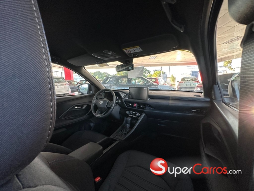 2026 Toyota Yaris Cross Full Híbrido — foto 6 / 9
