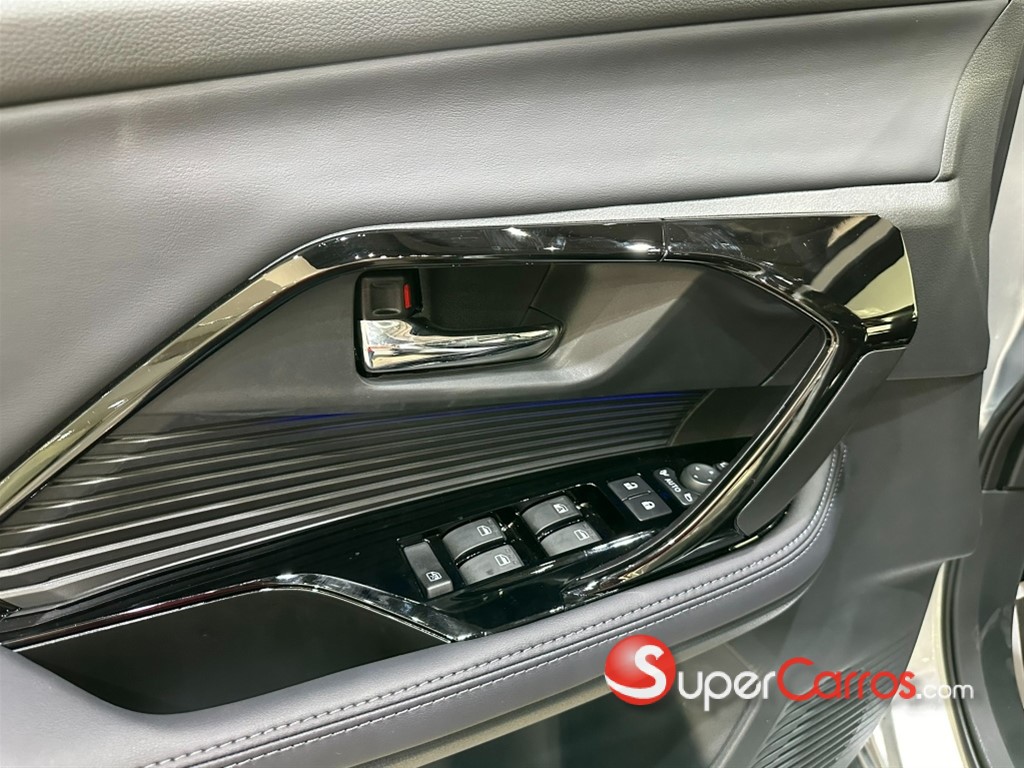 2026 Toyota Yaris Cross Hibrido Limited — foto 11 / 12
