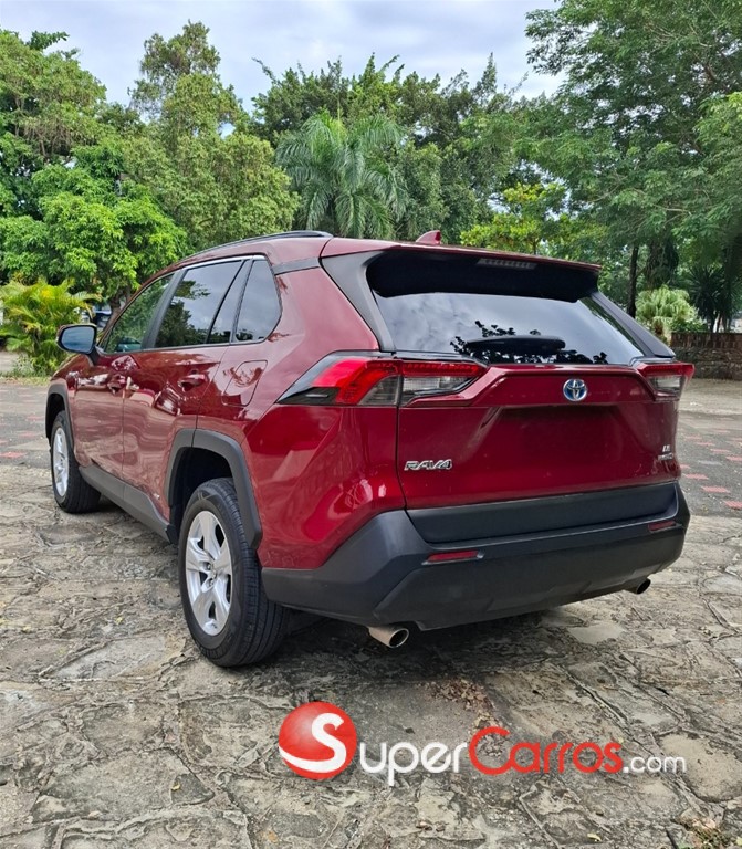 2019 Toyota RAV4 LE Hibrid — foto 6 / 11