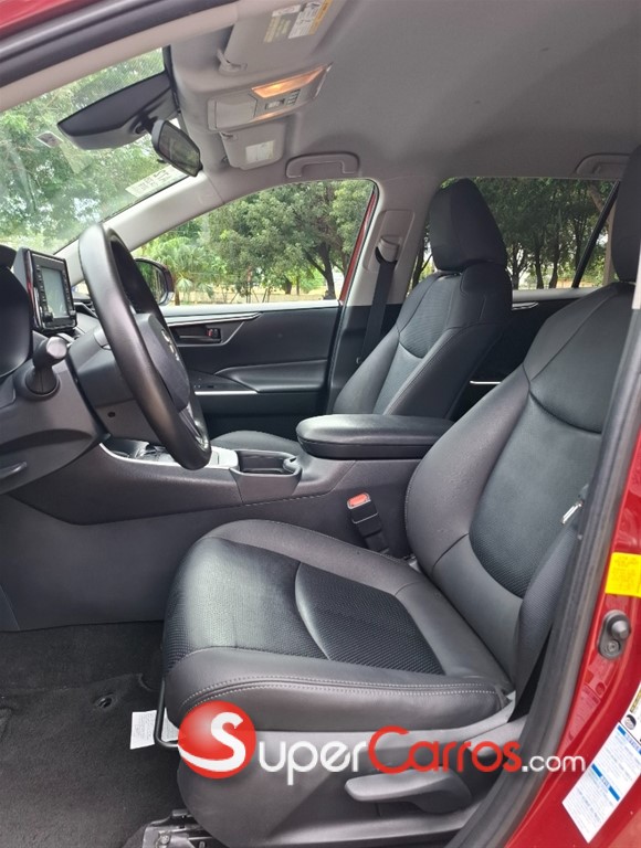 2019 Toyota RAV4 LE Hibrid — foto 7 / 11