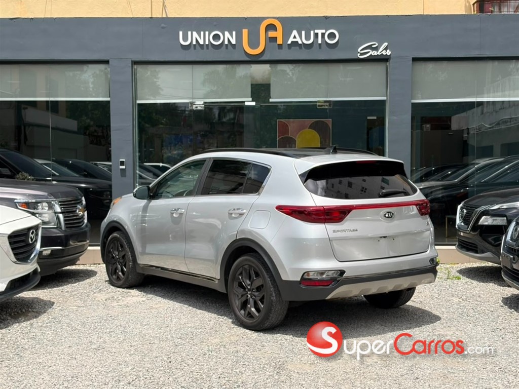 2020 Kia Sportage S — foto 8 / 10