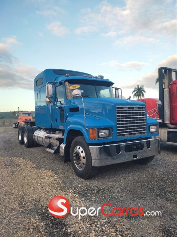 2012 Mack Pinnacle