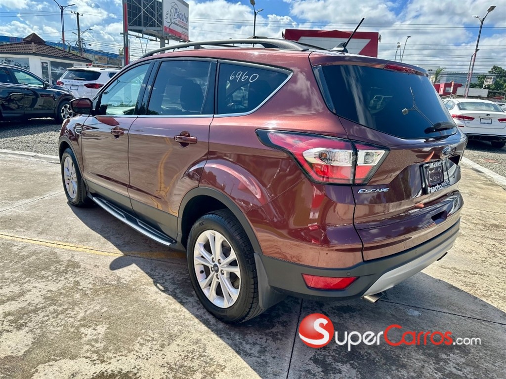 2018 Ford Escape SE — foto 3 / 11