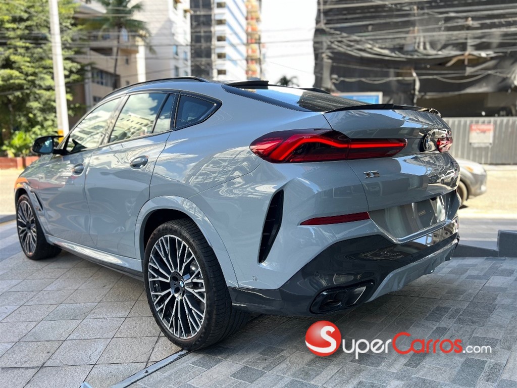 2026 BMW X 6 M50i — foto 4 / 12