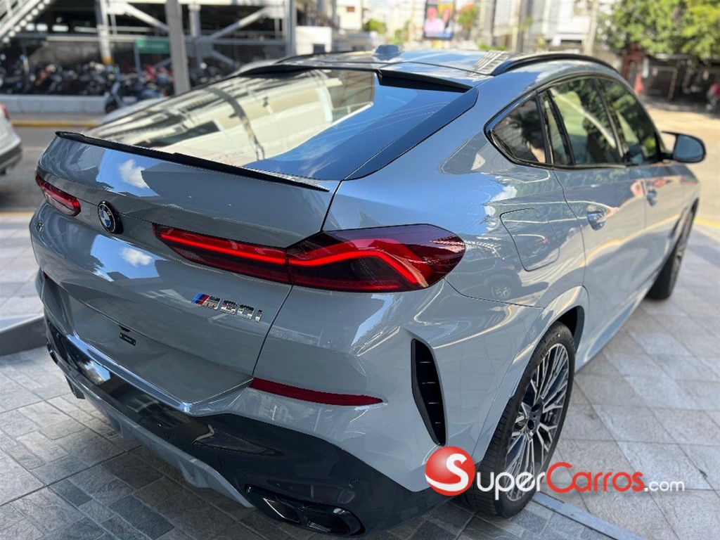 2026 BMW X 6 M50i — foto 6 / 12