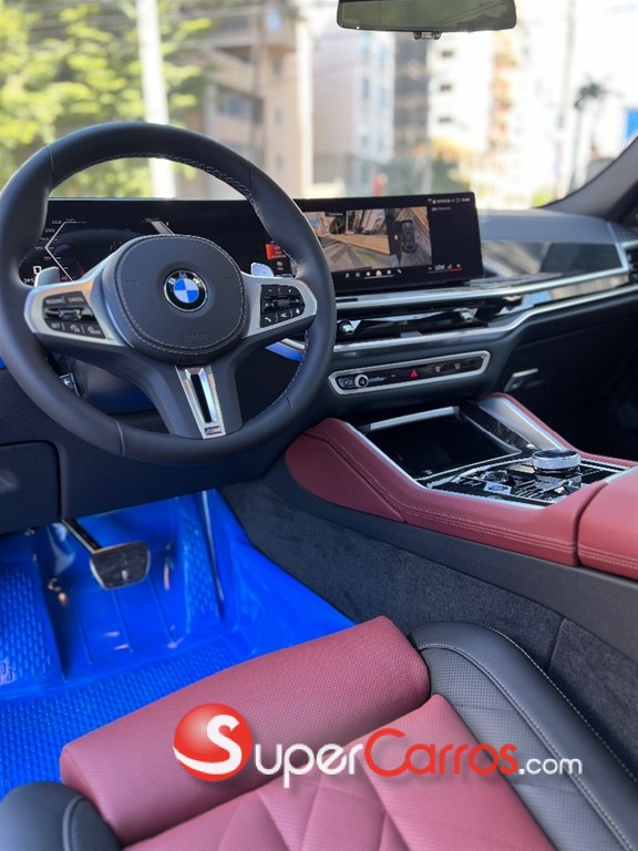 2026 BMW X 6 M50i — foto 9 / 12