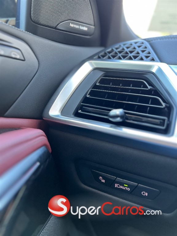 2026 BMW X 6 M50i — foto 11 / 12