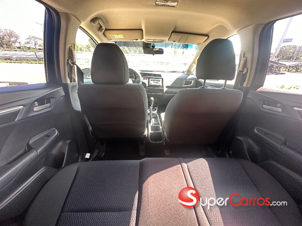 2020 Honda Fit LX — foto 12 / 12