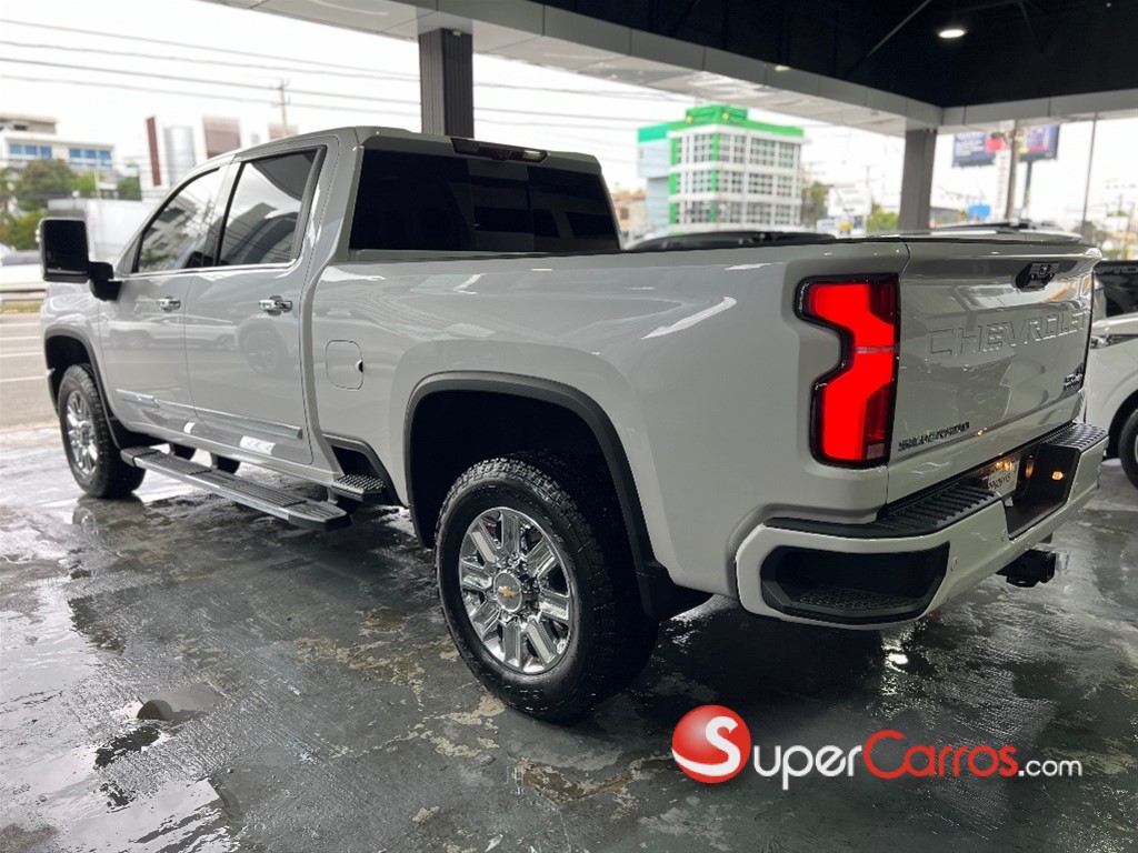 2024 Chevrolet Silverado High Country Duramax — foto 4 / 12