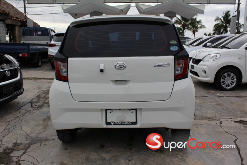 2018 Daihatsu Mira — foto 6 / 12
