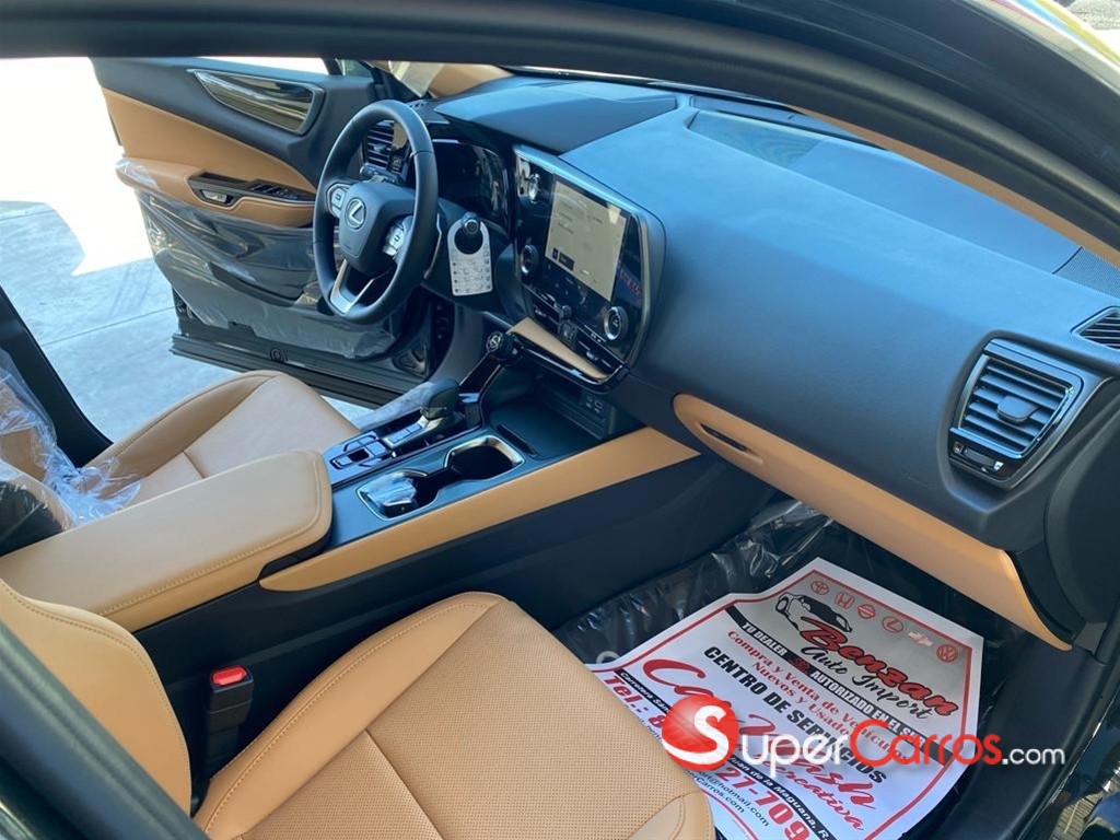 2025 Lexus NX 350 Hybrid — foto 5 / 8