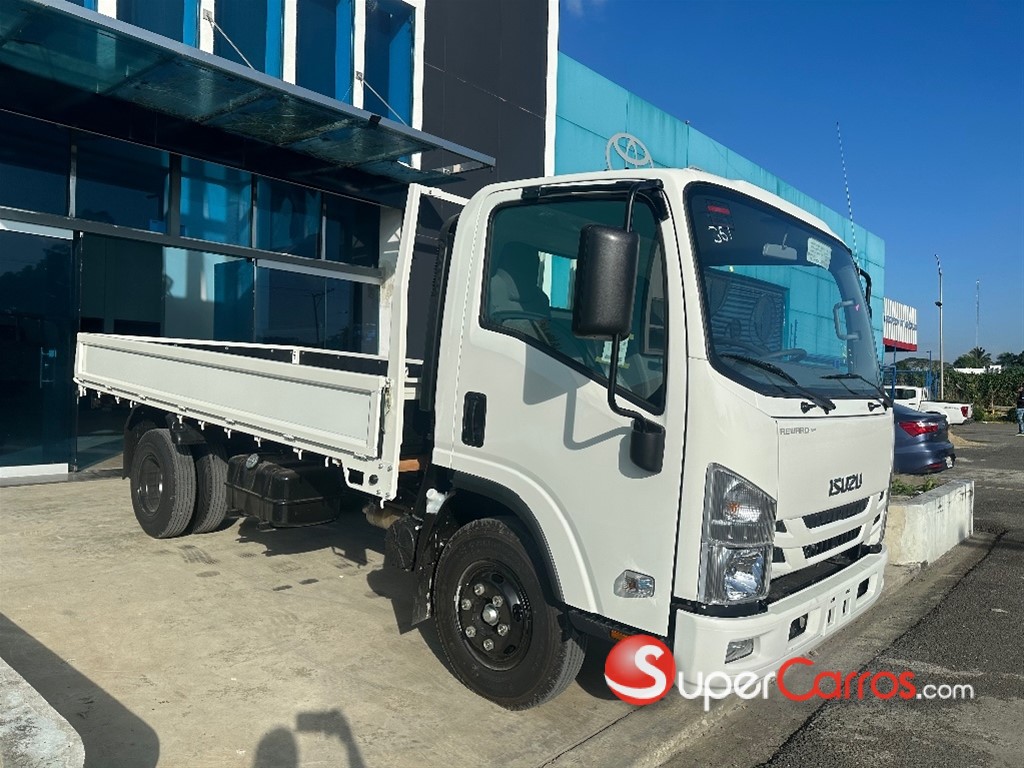 2027 Isuzu NPR 14 pies — foto 3 / 11