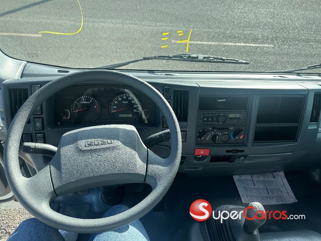 2027 Isuzu NPR 14 pies — foto 10 / 11