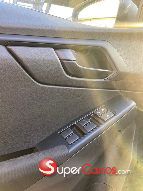 2024 Isuzu DMAX — foto 10 / 12
