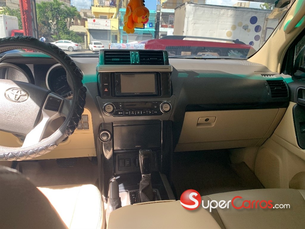 2014 Toyota Land Cruiser Prado — foto 9 / 12