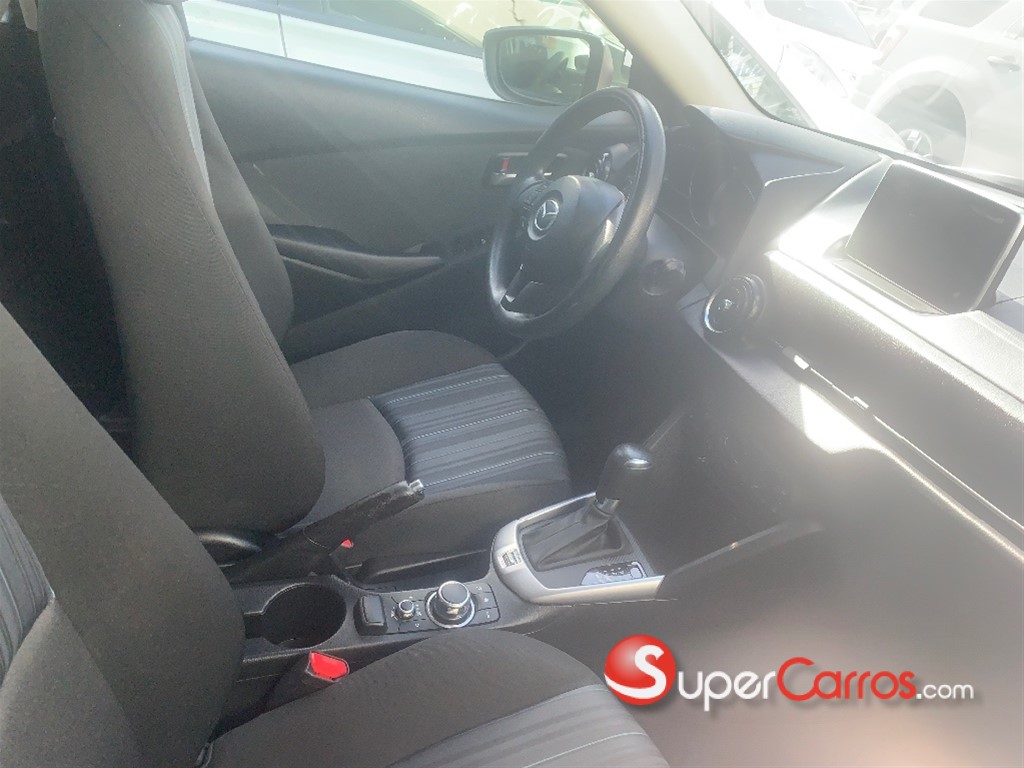 2017 Mazda Demio — foto 4 / 5