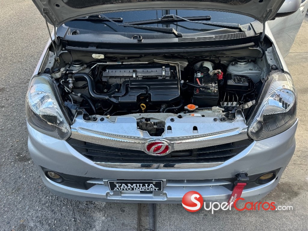 2017 Daihatsu Mira — foto 7 / 9