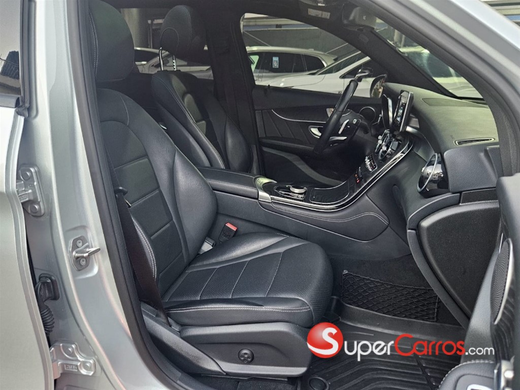 2018 Mercedes-Benz Clase GLC 300 AMG — foto 9 / 12
