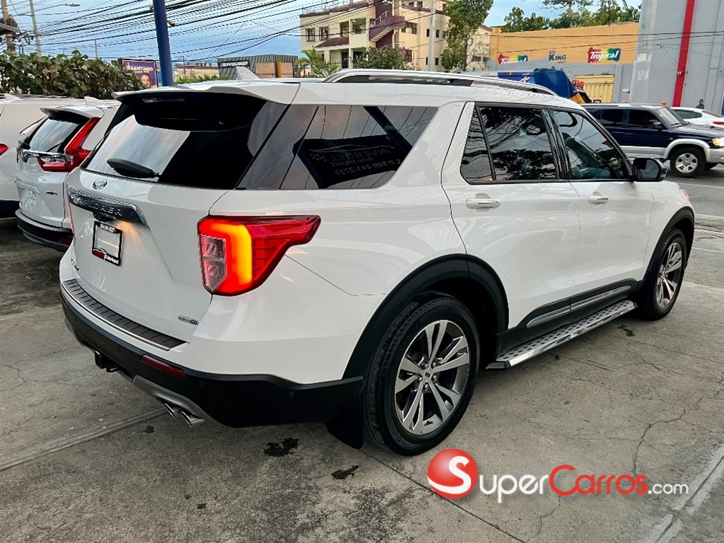 2020 Ford Explorer Platinum — foto 6 / 12