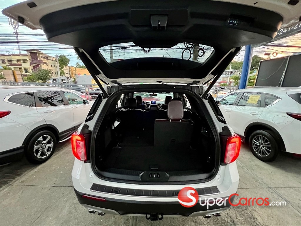 2020 Ford Explorer Platinum — foto 11 / 12