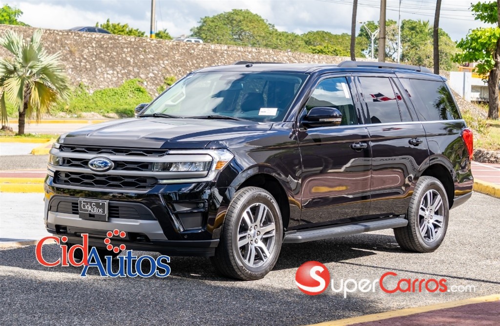 2024 Ford Expedition XLT — foto 2 / 12