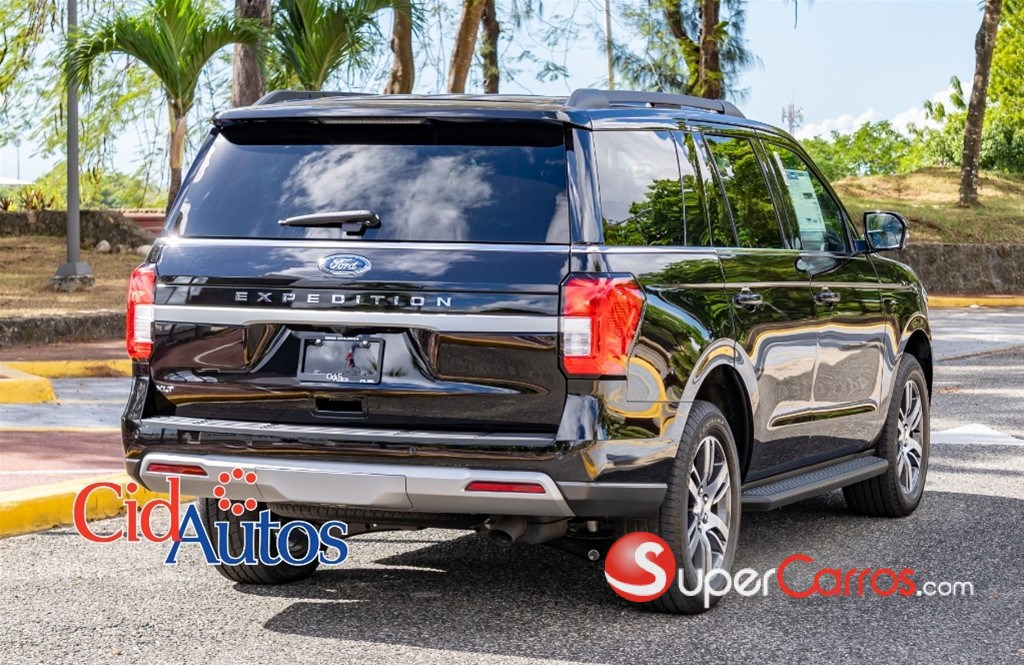 2024 Ford Expedition XLT — foto 4 / 12