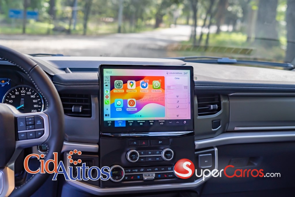 2024 Ford Expedition XLT — foto 6 / 12