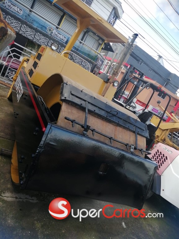 1996 Hyster C350D Pnematic Roller — foto 4 / 4