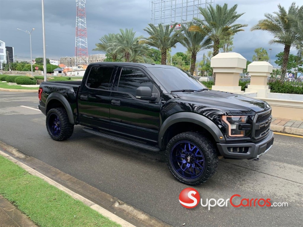 2018 Ford F 150 Raptor — foto 9 / 12